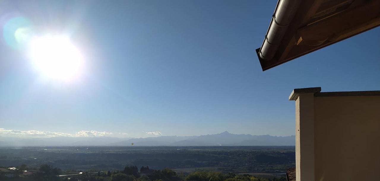 Casa Mantel Holiday Home Panoramic View In Langhe Novello Luaran gambar
