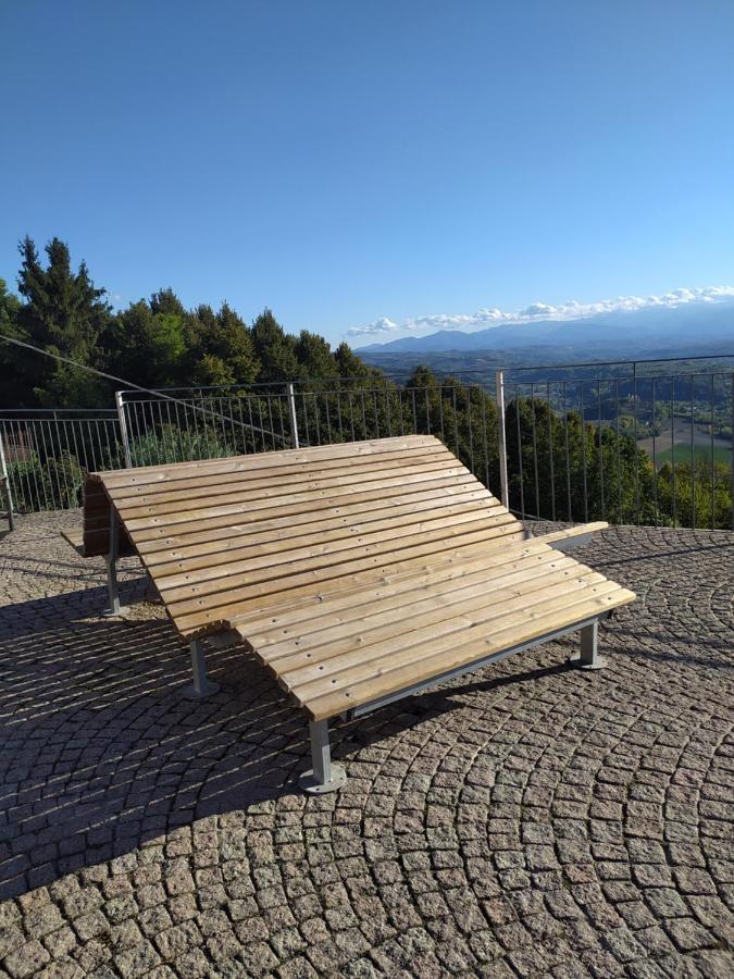 Casa Mantel Holiday Home Panoramic View In Langhe Novello Luaran gambar