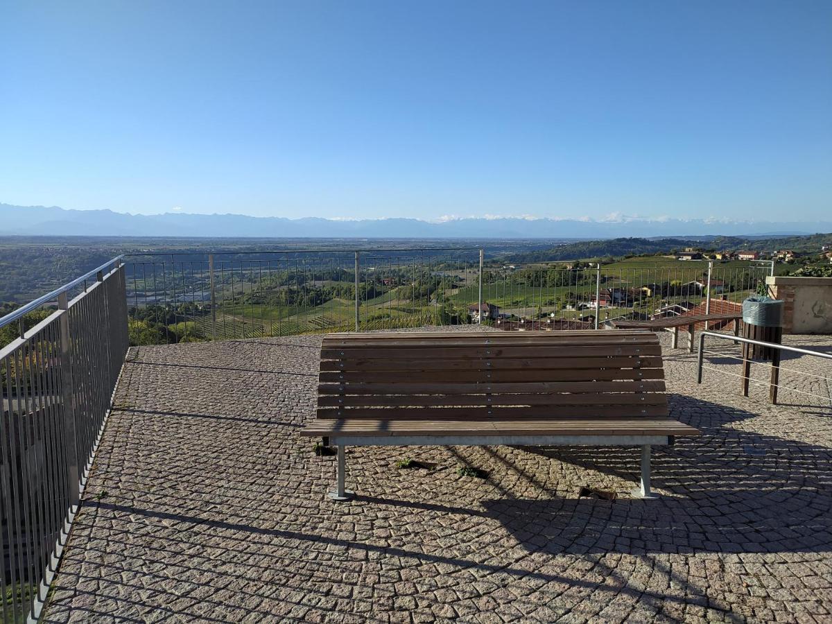 Casa Mantel Holiday Home Panoramic View In Langhe Novello Luaran gambar